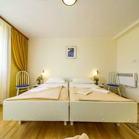Apartment Vrilo Postira